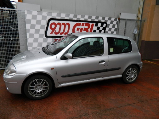 Renault Clio RS by 9000 Giri