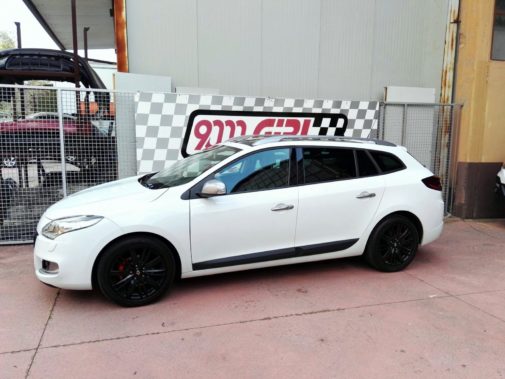 Renault Megane Sportour 1.4 tce powered by 9000 Giri