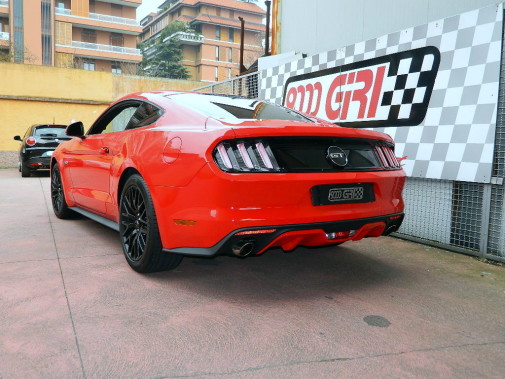 Ford Mustang V8 powered by 9000 Giri