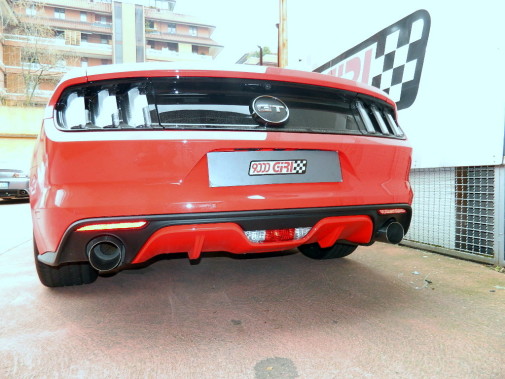 Terminale di scarico sportivo artigianale Ford Mustang by 9000 Giri