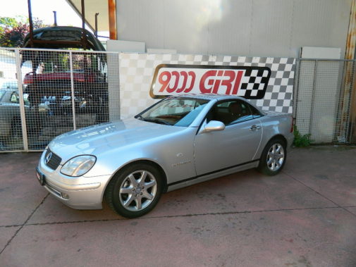 Mercedes Slk 200 kompressor powered by 9000 Giri 