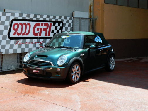 Mini Cooper S cabrio powered by 9000 Giri 