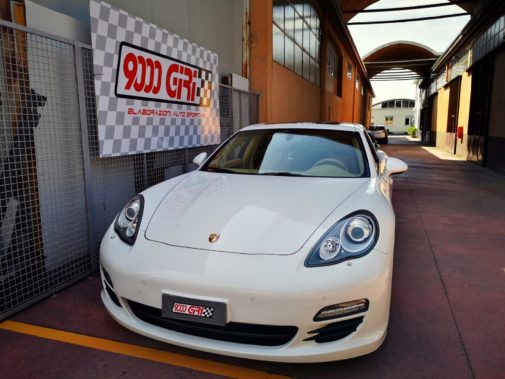 Porsche Panamera 3.0d powered by 9000 Giri