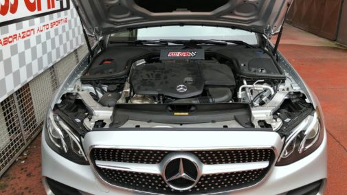 Mercedes E220cdi coupè powered by 9000 giri