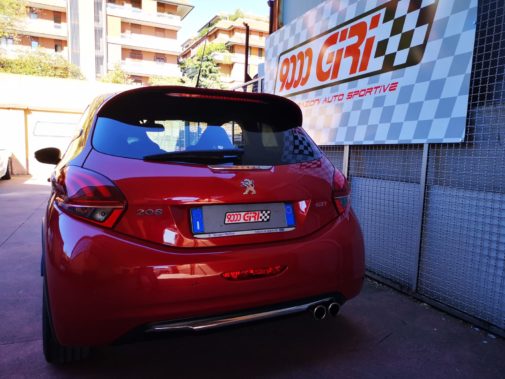 Peugeot 208 gti 30^ anniversary powered by 9000 Giri