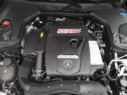 Mercedes E200 Turbo powered by 9000 Giri