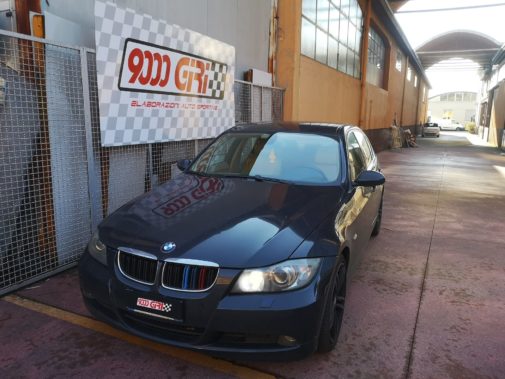 Bmw 320 i e92 powered by 9000 Giri